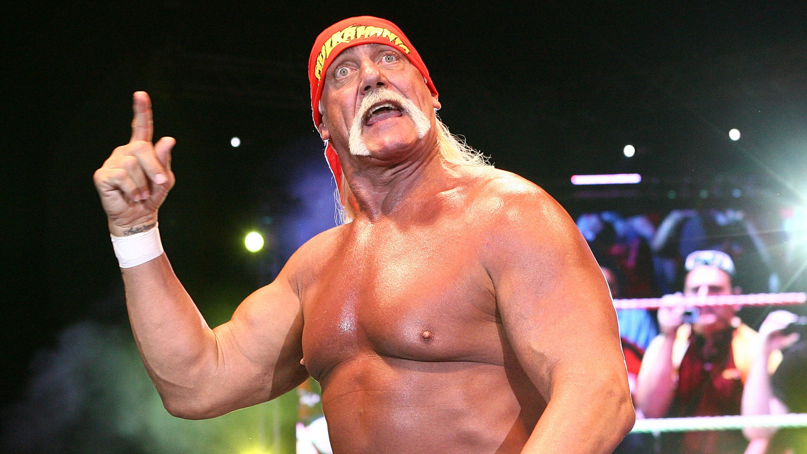 Former WWE Commentator Jim Ross Explains Why Hulk Hogan Is The Greatest Babyface Ever