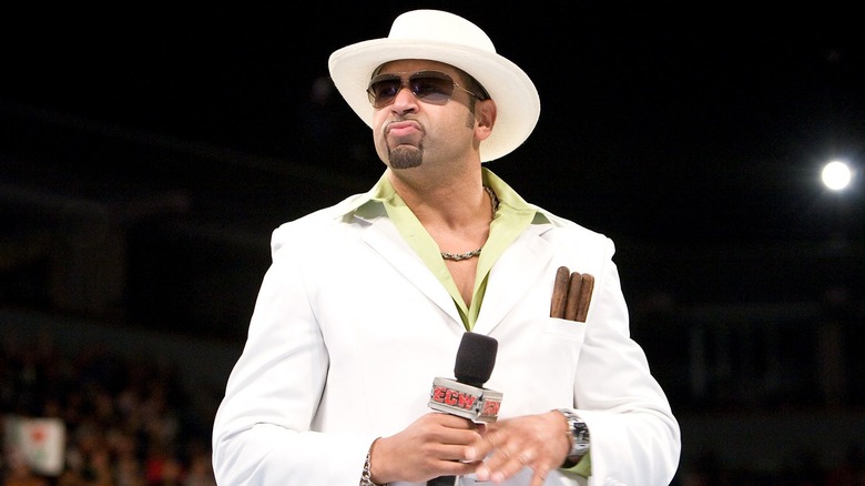 Armando Estrada holding an ECW mic