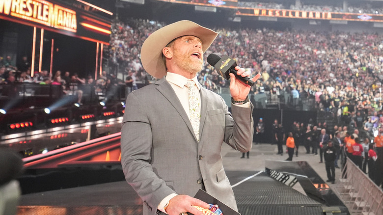 Shawn Michaels hypes up the crowd