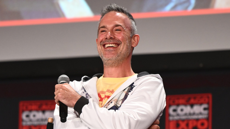 Freddie Prinze Jr. having a good time