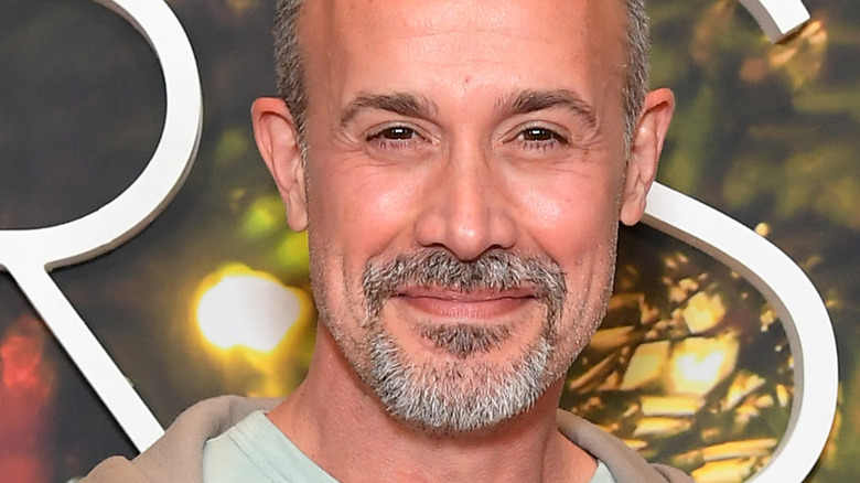 Freddie Prinze Jr. smiling