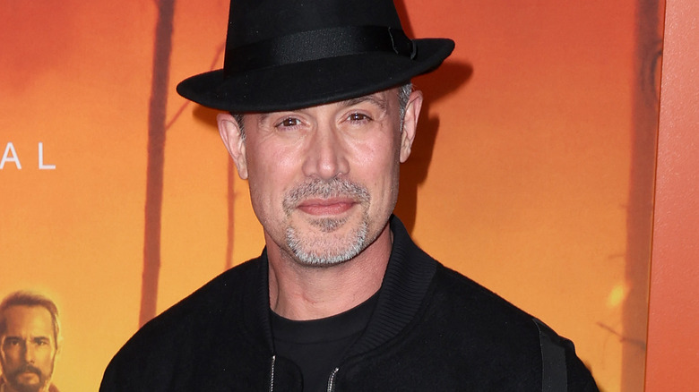 Freddie Prinze Jr wearing a hat