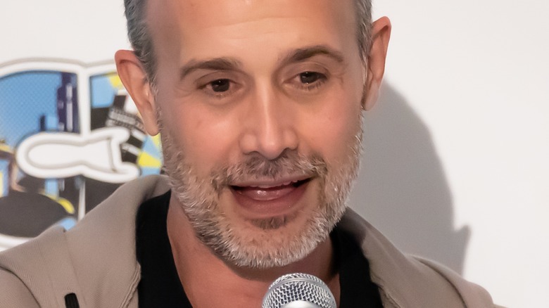 Freddie Prinze Jr. answers questions