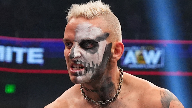 Darby Allin grimace