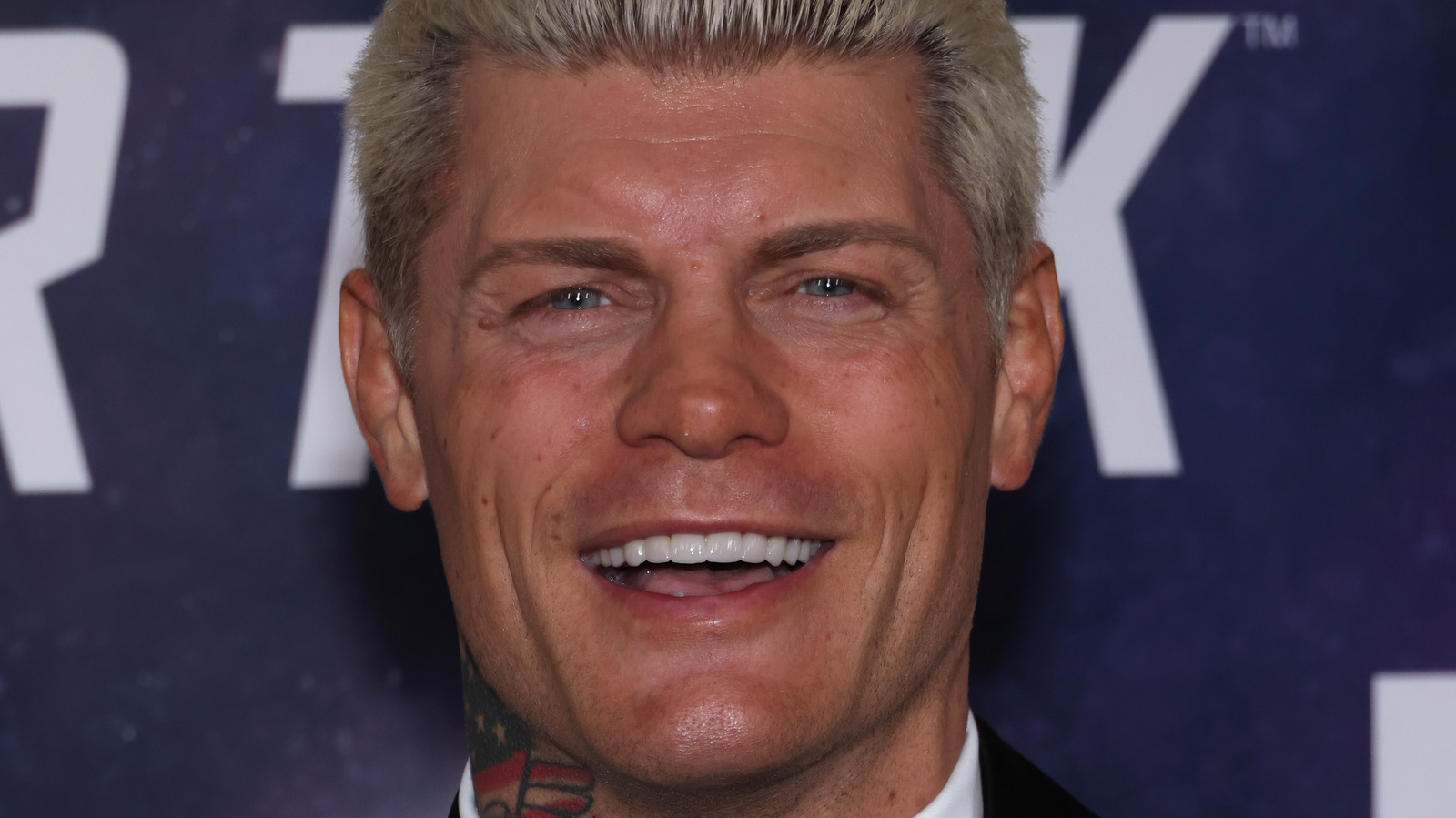 Freddie Prinze Jr. Thinks Cody Rhodes Is Re-Telling Dusty's 'Hard Times' Story In WWE - Vimarsana News