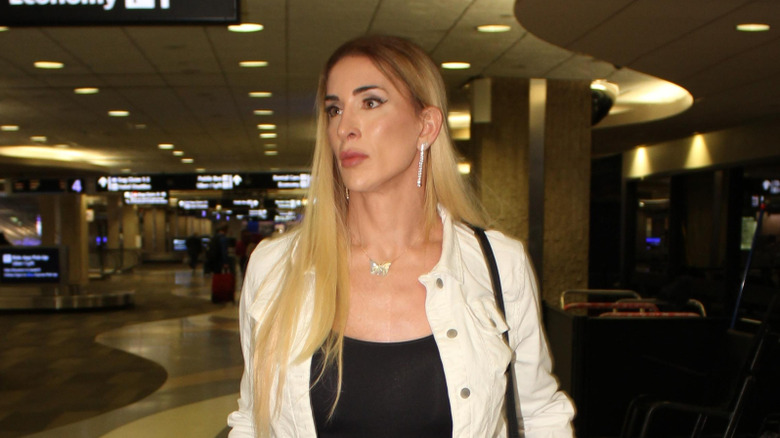 Gabbi Tuft en el aeropuerto