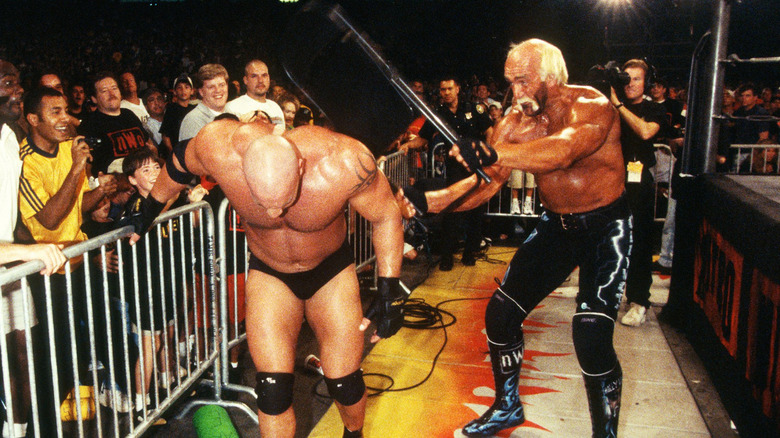 Hulk Hogan hitting Goldberg