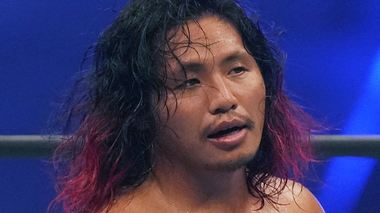 Hiromu Takahashi tilts head
