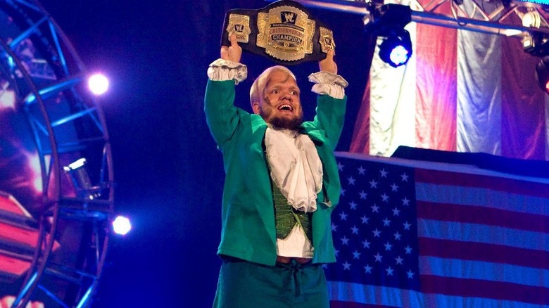 Dylan Postl AKA Hornswoggle holding the WWE Cruiserweight Championship