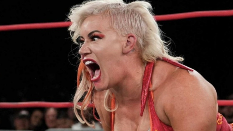 Taya Valkyrie screaming