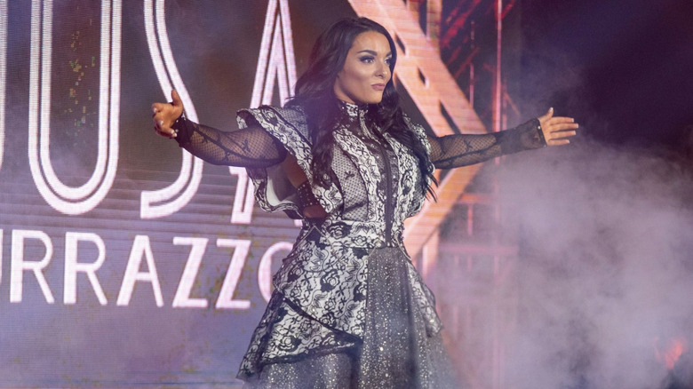 Deonna Purrazzo walking to the ring