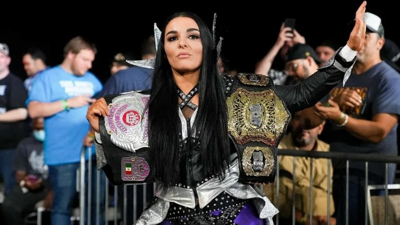 Deonna Purrazzo Poses During Her Entrance