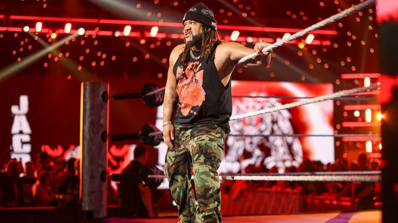Jacob Fatu looks out towards the crowd before making his way into the ring