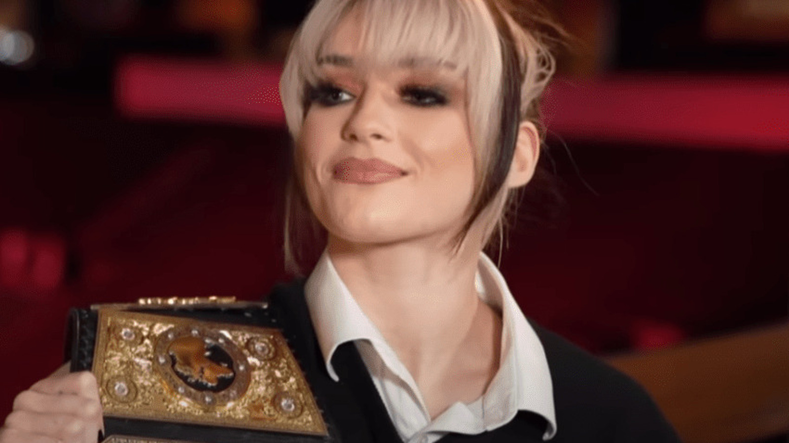 Jamie Hayter Reveals Why She Chops Her Fans At Meet And Greets