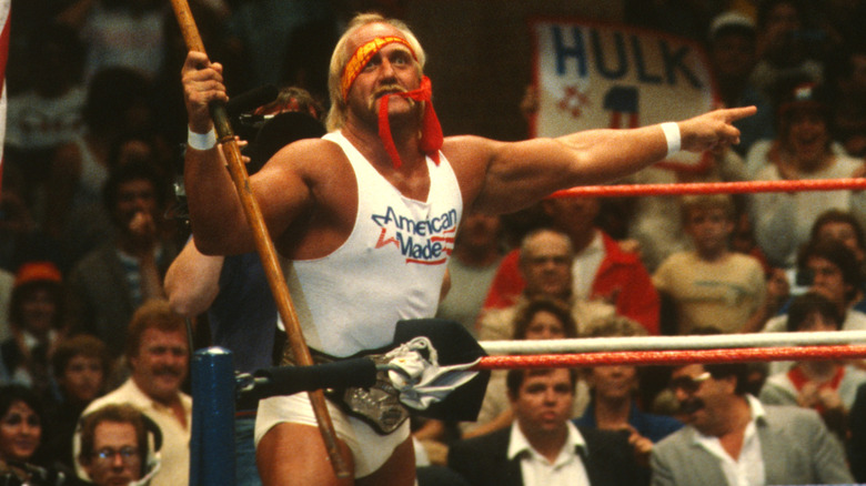 Hulk Hogan looks out into the crowd during his Hulkamania run