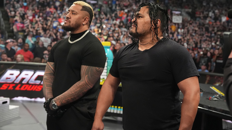 Solo Sikoa and Jeff Cobb ringside