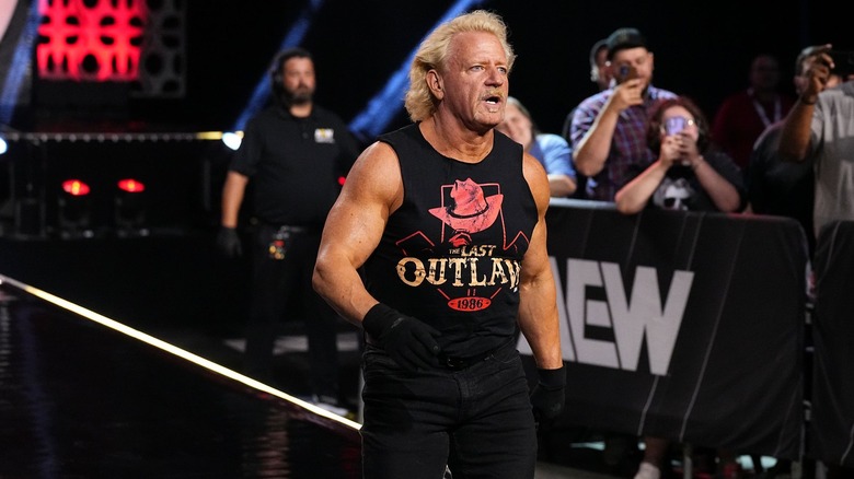 Jeff Jarrett walking to the ring