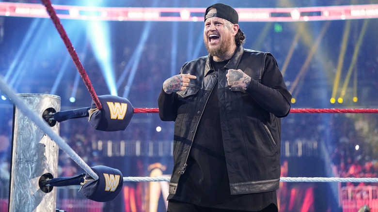 Jelly Roll in the ring