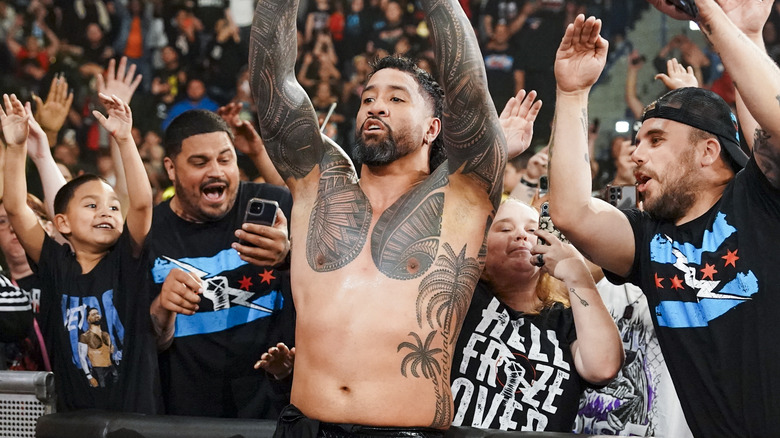 Jey Uso poses with the fans