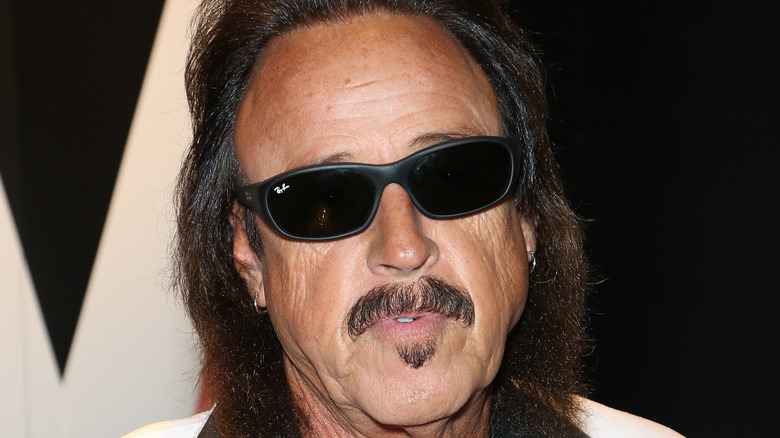 Jimmy Hart sunglasses