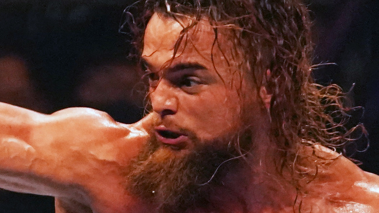 Juice Robinson wrestling