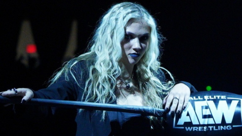 Julia Hart being dark and mysterious