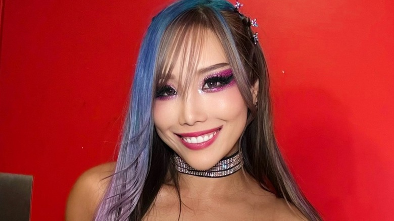 Kairi Sane photo backstage