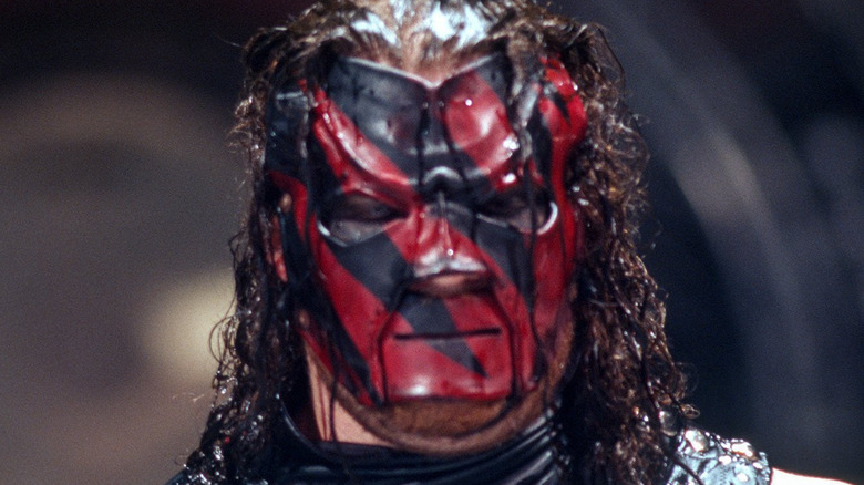 Kane in old school gear