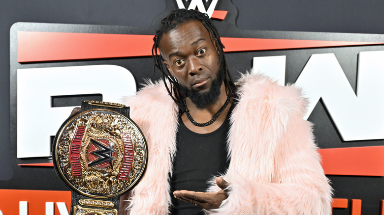 Kofi Kingston posing on the red carpet