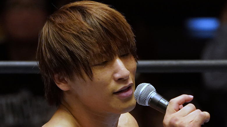 Kota Ibushi on the mic