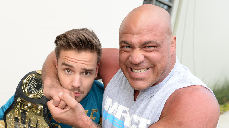 Kurt Angle grabs a headlock