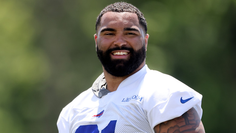Gable Steveson at Buffalo Bills practice
