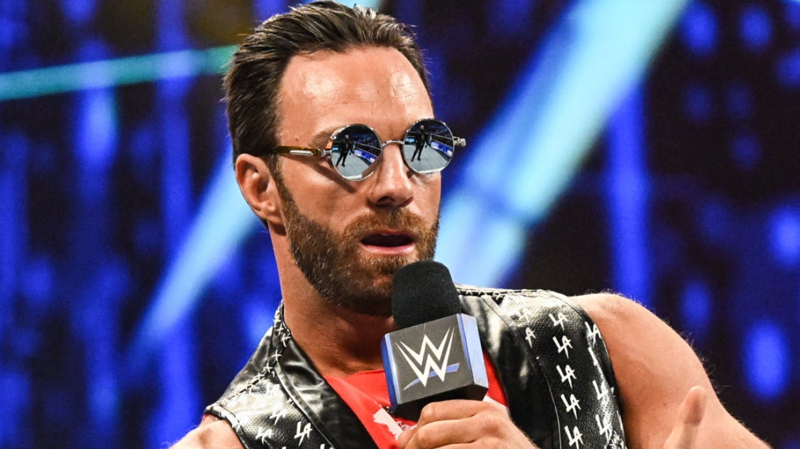 LA Knight Gives Insight On Rules Of WWE Royal Rumble 'Pitch Black' Match