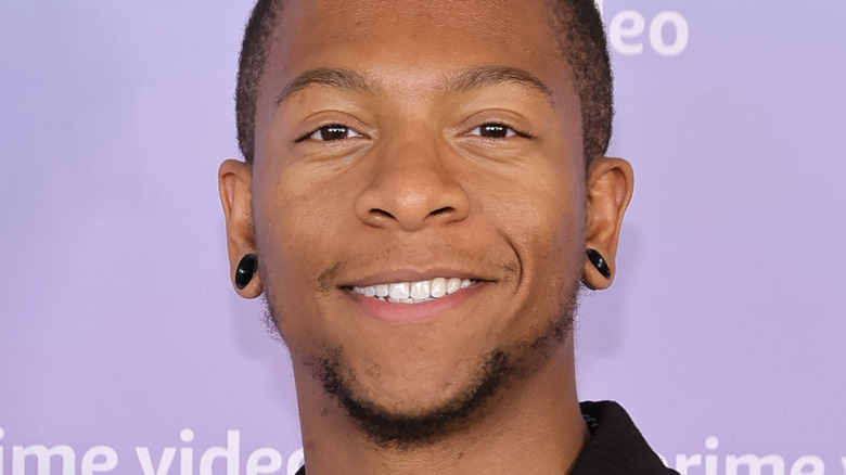 Lio Rush posing