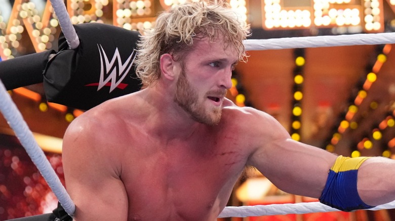 Logan Paul lining up his opponent from the corner