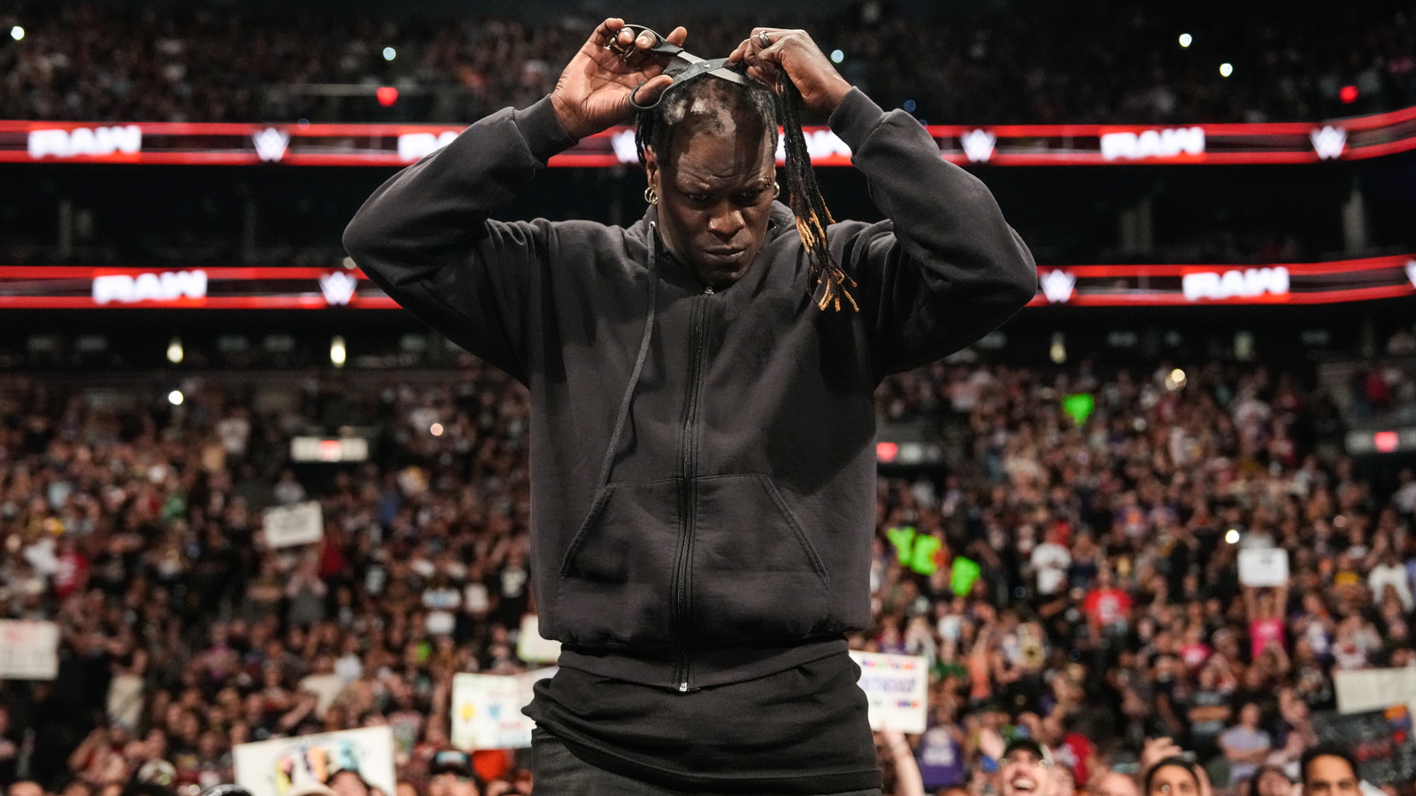 https://www.wrestlinginc.com/img/gallery/mark-henry-addresses-heavy-statement-from-ron-killings-aka-r-truth-on-wwe-raw/l-intro-1749719516.jpg