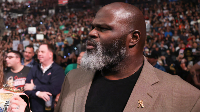 Mark Henry ringside