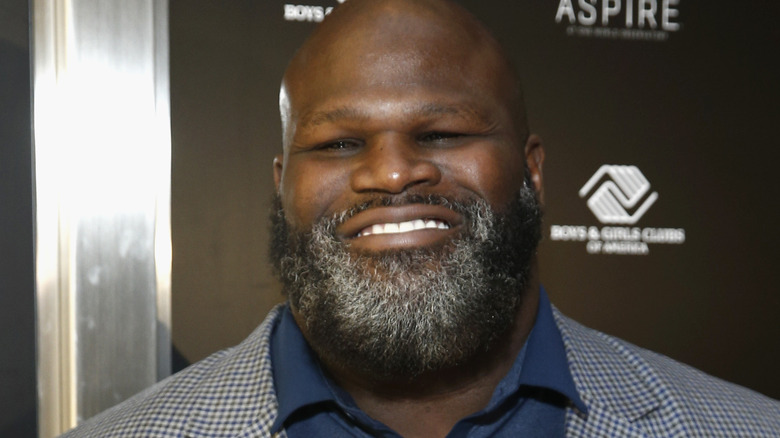 Mark Henry posing