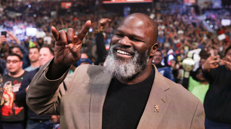 Mark Henry ringside
