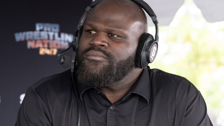 mark Henry doing an interview