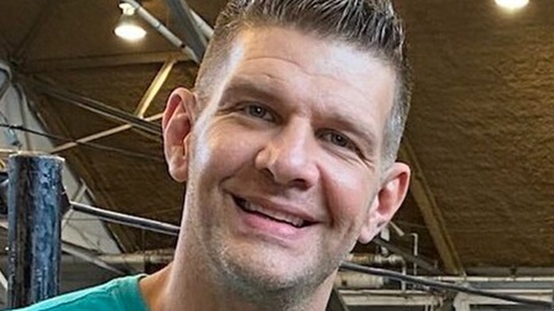 Mark Jindrak smiling 