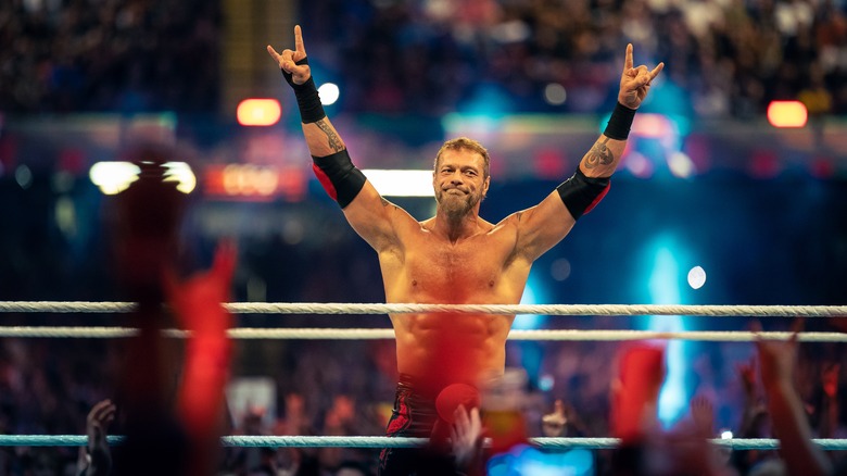 Edge in the ring