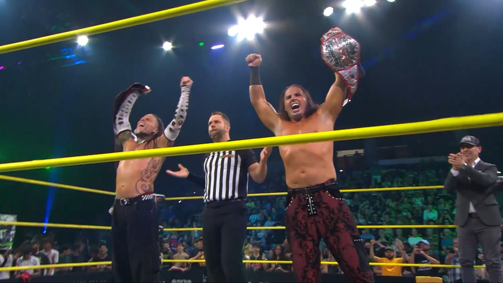 Matt & Jeff Hardy Defeat The Great Hands To Keep TNA Tag Title On Impact