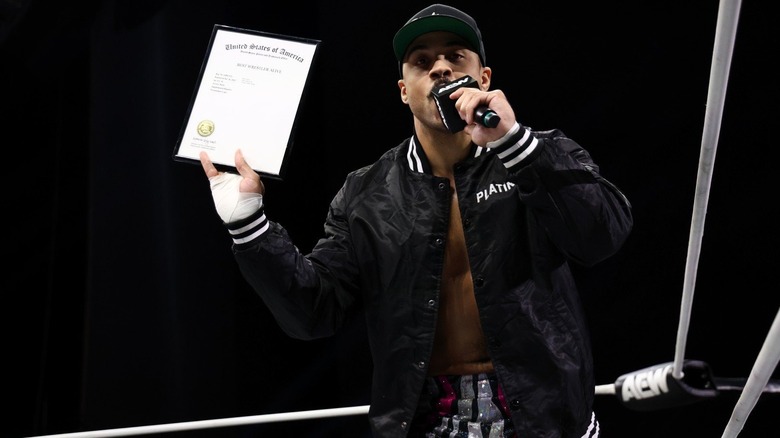 Max Caster with his trademark
