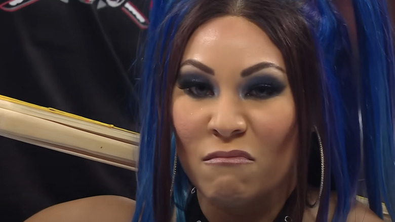 Mia Yim with kendo stick