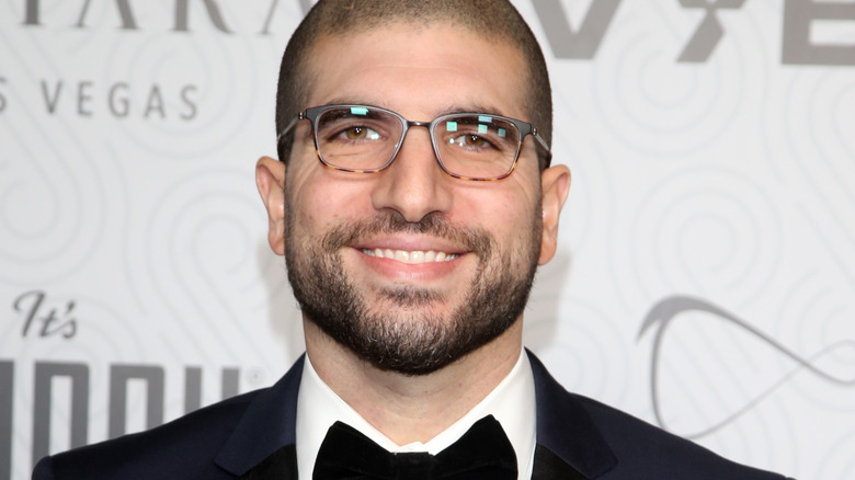 Ariel Helwani Smiling