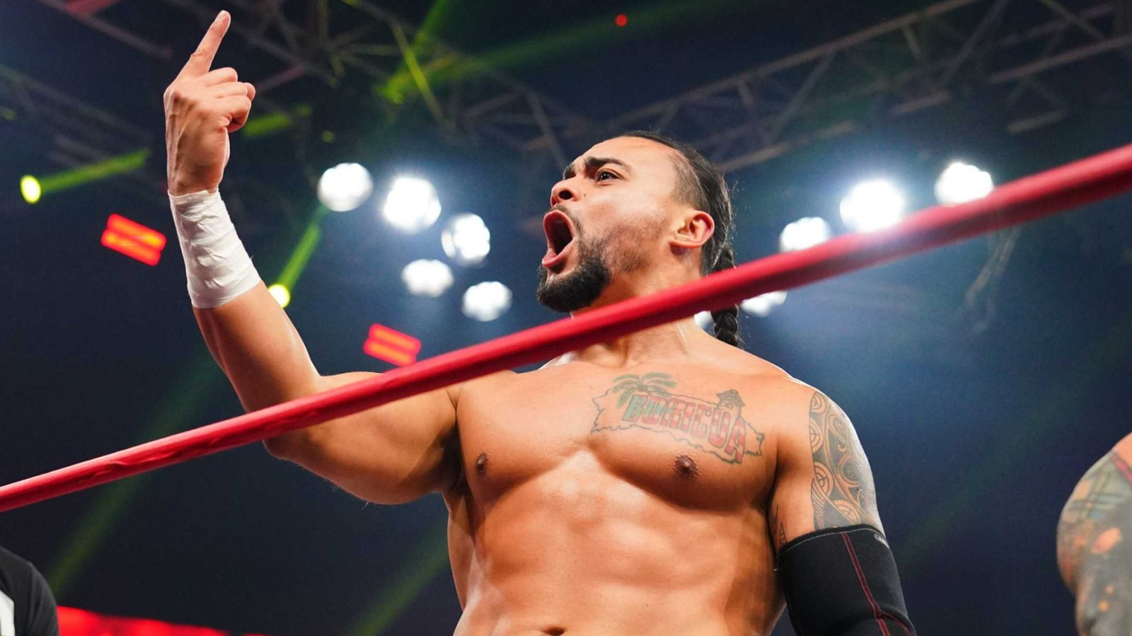 Mike Santana Wins WWE Debut, Set To Face TNA Champion Next Week