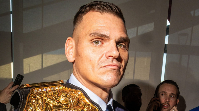 GUNTHER holding the World Heavyweight Championship