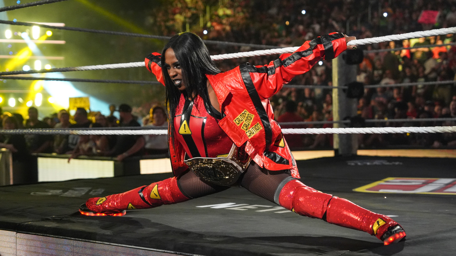 https://www.wrestlinginc.com/img/gallery/naomi-issues-warning-to-wwe-hall-of-famer-after-8-woman-tag-on-raw/l-intro-1753821291.jpg