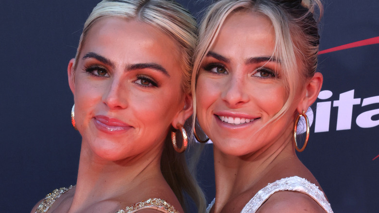 Haley and Hanna Cavinder smiling
